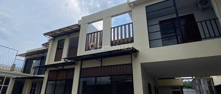 Guest House Kos Eksklusif Dekat Stadion Maguwoharjo Depok Sleman 1