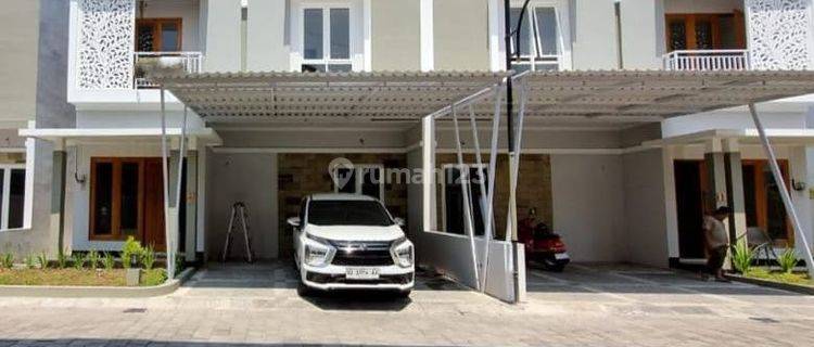 Rumah Full Furnished Siap Huni Dalam Perumahan di Jalan Godean Km7 Godean Sleman 1