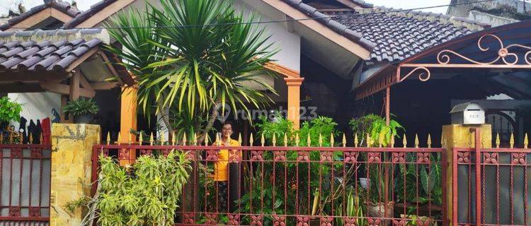 Jual Cepat (BU) Rumah Murah Jalan Utama Dalam Komplek Di Bintara 1