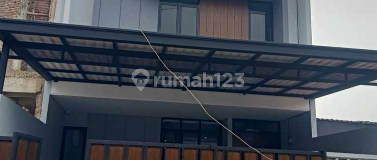 Rumah Minimalis Dalam Town House Duren Sawit 1