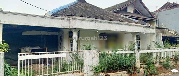 Rumah Tua Hitung Tanah di Komplek Buaran, Jakarta Timur 382 m² 1