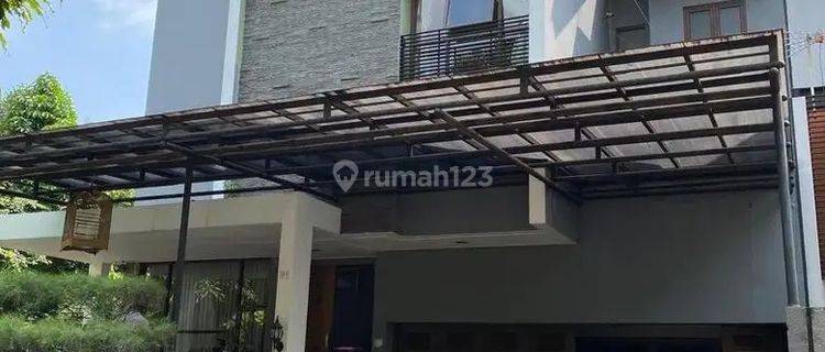 Rumah Mewah 2 Lantai di Billymoon Pondok Kelapa, Jakarta Timur 1