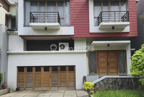 Rumah 2 Lantai Bagus SHM di Raffles Hils Cibubur, Jakarta Timur 1