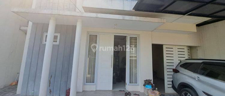 Rumah Cantik Minimalis Modern di Cinere  1