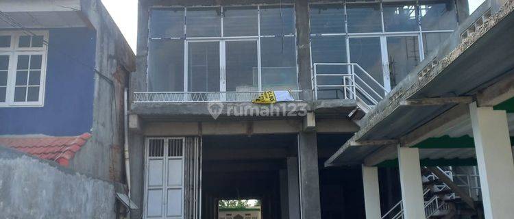 Bangunan Gedung Belum 3 Lantai di Jatiwaringin 1