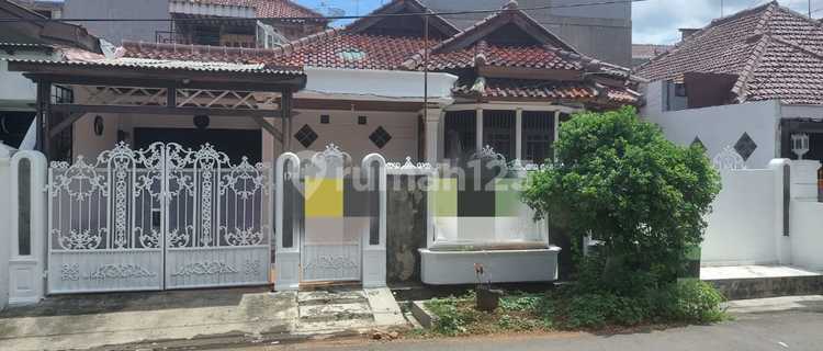 Rumah Strategis Bebas Banjir di Rawamangun 1