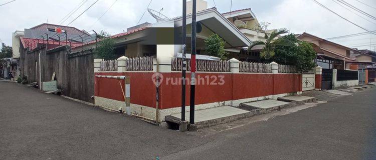 Rumah Bagus Lokasi Strategis di Duren Sawit  1