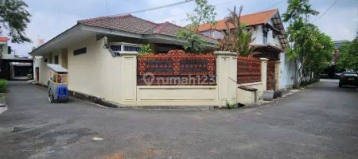 Dijual cepat rumah second kondisi terawat di komplek pondok bambu 1