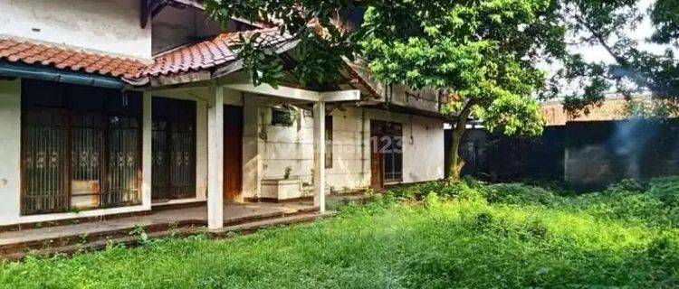 Dijual tanah bonus rumah tua di ciracas Jakarta timur 1