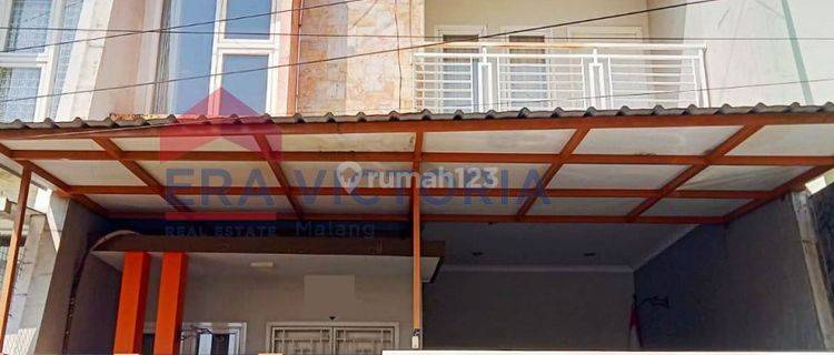 Rumah Siap Huni minimalis di Blimbing, lokasi strategis memiliki akses mudah ke Jalan Poros S.Parman, Semi Furnish 1