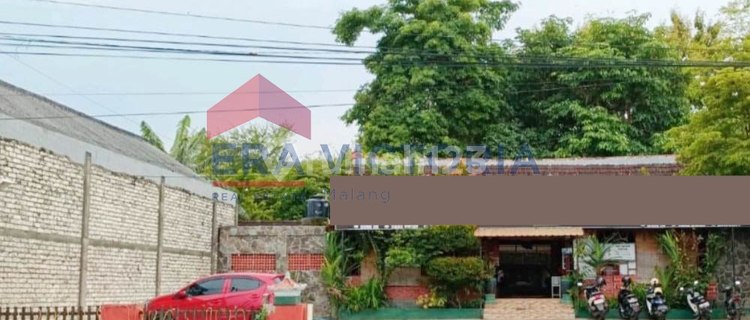 Ruang usaha masih aktif di daerah Tuban, dekat gedung Graha Sandiya, Tuban Jawa Timur 1