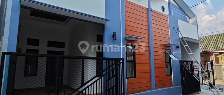 Rumah Baru 3 Kamar, Model Minimalis , Siap Huni, Harapan Indah Bekasi 1