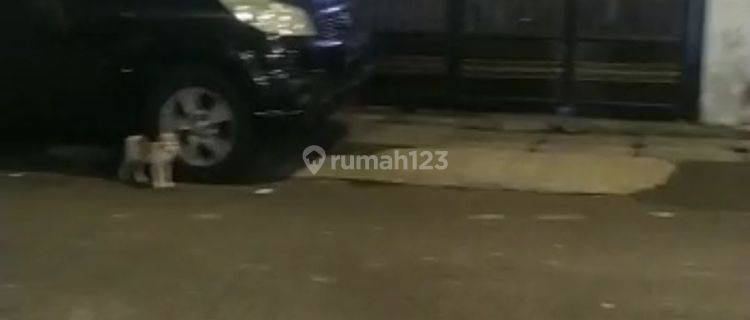 Rumah strategis kebon sirih belakang jalan Sabang  1