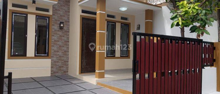 Rumah Minimalis Modern Lingkungan Asri di Bekasi Timur Regency 1