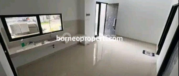 Beautiful 2-Story House in Grand City, Balikpapan City 1