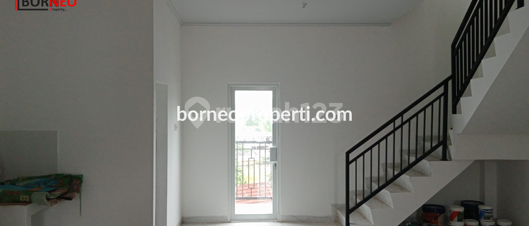 Strategic 3-Story Shophouse in Balikpapan City 1