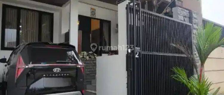 Dijual Rumah Cantik Semi Furnished Nusaloka Bsd 1