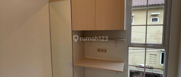 Jual Rumah Kost Kukusan Beji Depok Full Furnished, 3 Lantai 13 Kamar Dekat Universitas Indonesia 1