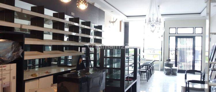 Dijual Ruko Mewah Luas Cocok Utk Kantor, Resto Cozy di Turangga 1