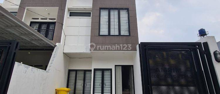 Rumah Cantik di kawasan elite cinere 1