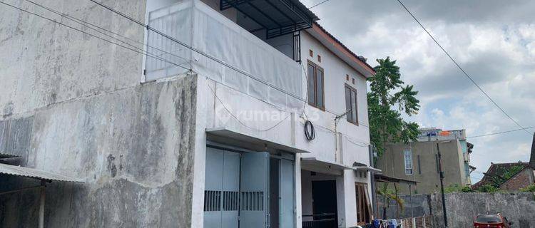 Rumah Induk Dan Kos Aktif Akses Mudah Di Depok Sleman 1