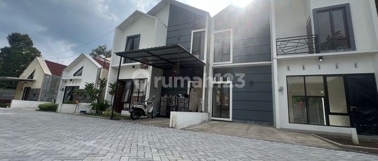 RUMAH 2 LANTAI HARGA MURAH DI MERTOYUDAN MAGELANG 1
