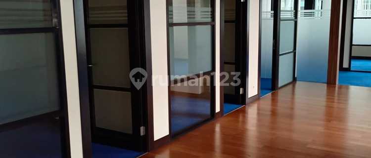 Sewa Kantor 221 M2 di Graha Pratama Pancoran, Sdh Partisi, Hrg Nego 1