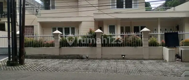 Rented house in South Jakarta near Fatmawati Hospital semi furnished 1
