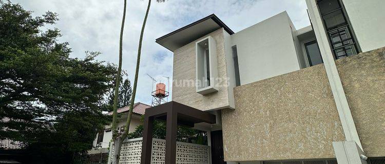 Rumah Jual Dekat One Bell Park Cilandak, Jakarta Selatan 1