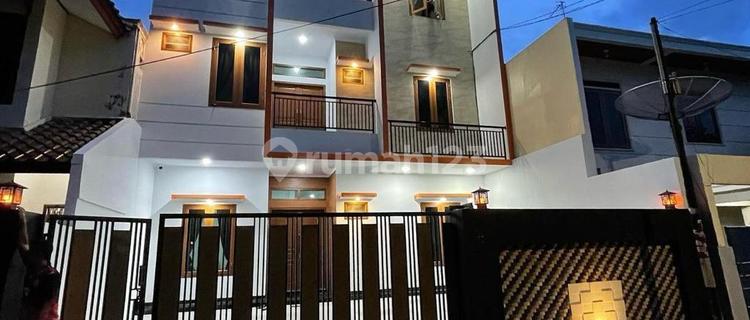 For Quick Sale: Active Boarding House in Cempaka Putih, Central Jakarta 1