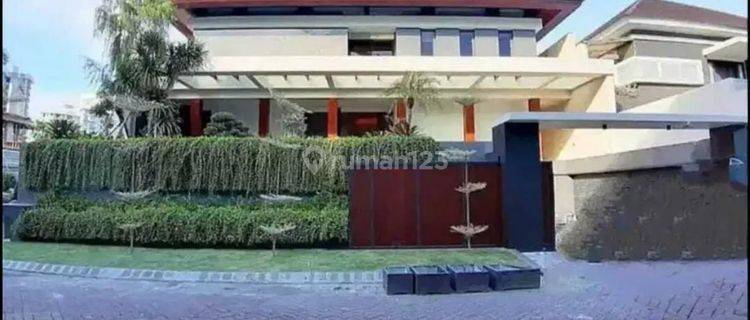 Rumah Minimalis 2 Lantai Bagus View Golf di Graha Family 1