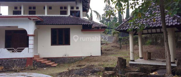 Dijual Murah Villa Trawas Padepokan View Gunung 1