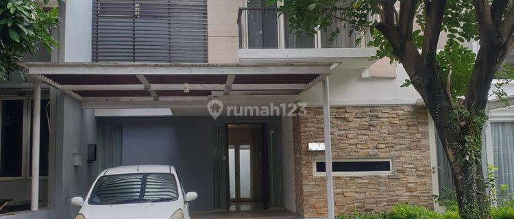 Disewakan Rumah 2 Lantai Semi Furnished Serenia Hills 1