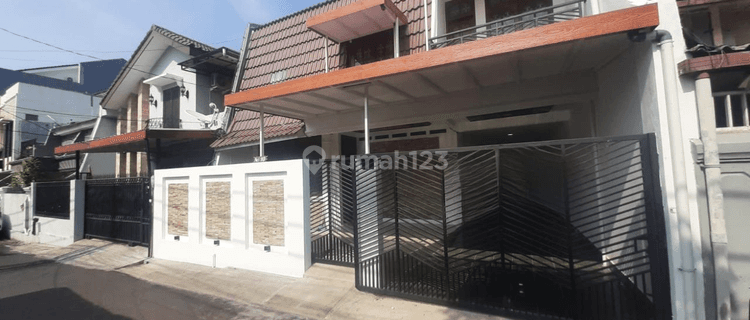 Disewakan Rumah Baru Renov Daerah Tebet, Jaksel 1