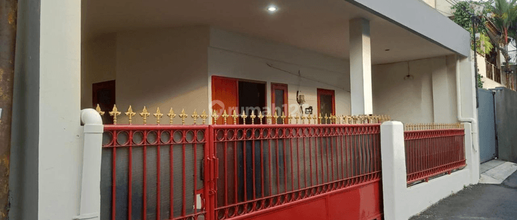 Disewakan Rumah Baru Renov Daerah Tebet, Jaksel 1