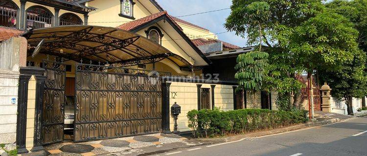 Rumah Mewah Terawat Siap Huni Ada Kolam Renang di Duren Sawit 1