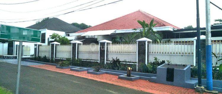 Rumah mewah dalam komplek waringin permai di jatiwaringin  1