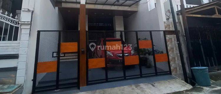 Rumah Mnimalis Murah 2 Lantai Strategis siap huni di Pondok Bambu 1