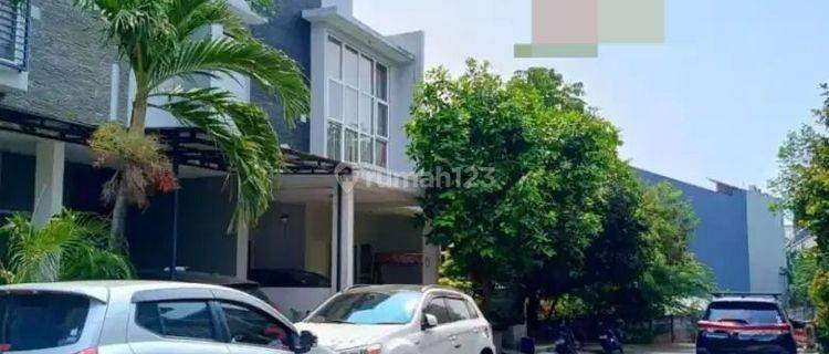 Rumah Cantik dan Mewah dalam Cluster Semi Furnished di Pdk Kelapa 1