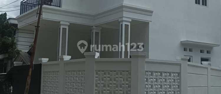 Beautiful & Affordable House in Complex Near Pondok Gede Mall 1