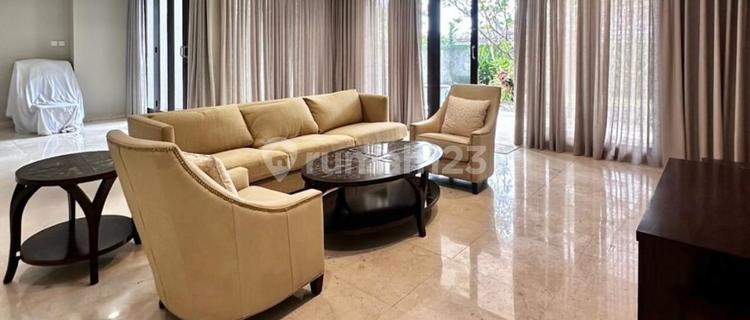 Untuk Disewa Rumah Tropis Modern 1