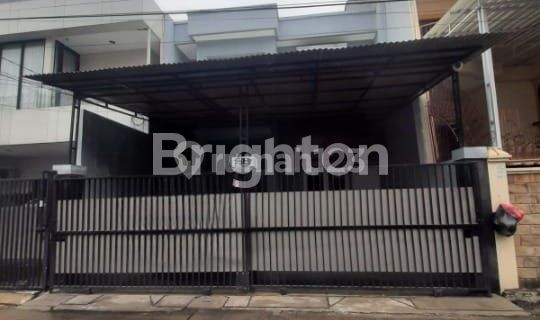 Rumah 2 lantai di jalan Mangga-Jakarta Barat 1