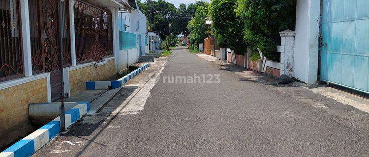 Tanah Luas utk Perumahan Kawasan Hayam Wuruk 1