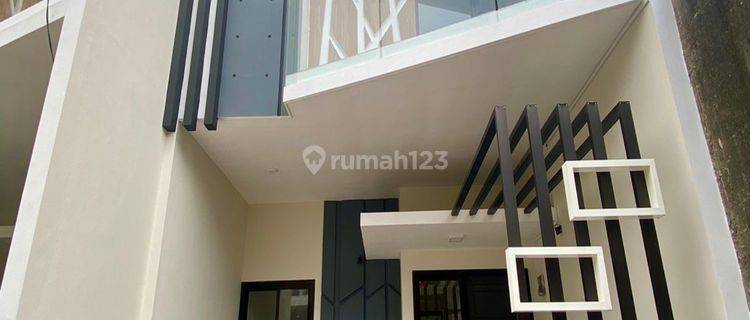 Lokasi Bagus Dengan Hunian Nyaman Dan Modern Kutisari 1