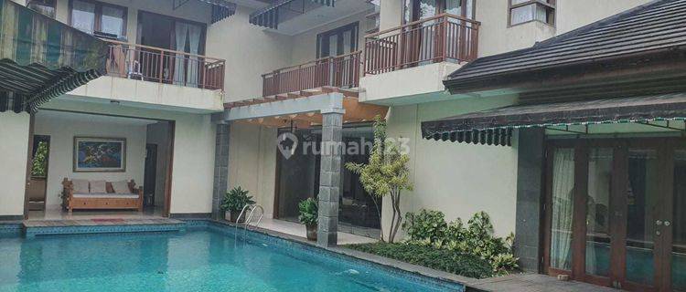 Jual Rumah Minimalis Siap Huni + Pool di Rancamaya Golf Estate Bogor 1