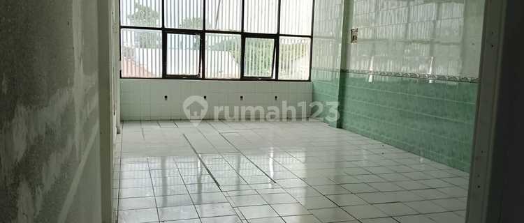 For rent: Shop House in Pesanggrahan near the Pesanggrahan Traffic Light 1