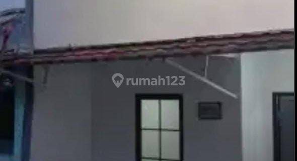 Dijual Rumah Baru Renov 2 Lantai Di Grogol 
luas Tanah 55m2
luas Bangunan 110m2
2 Lantai
kamar Tidur 3
kamar Mandi 1
shm

rumah Strategis
baru Renovasi 
 1