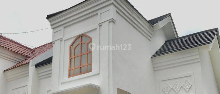 Dijual Rumah Baru Lokasi Strategis Dekat Stasiun 1