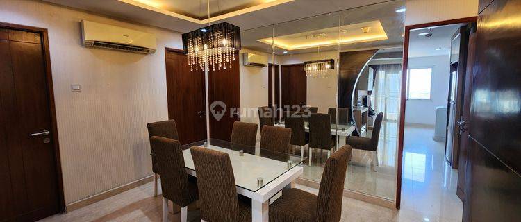 Sewa Apartemen Permata Hijau Residences 3+1 Bedrooms Furnished 1