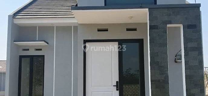 Rumah modern di Pakisaji strategis dekat kota malang 1